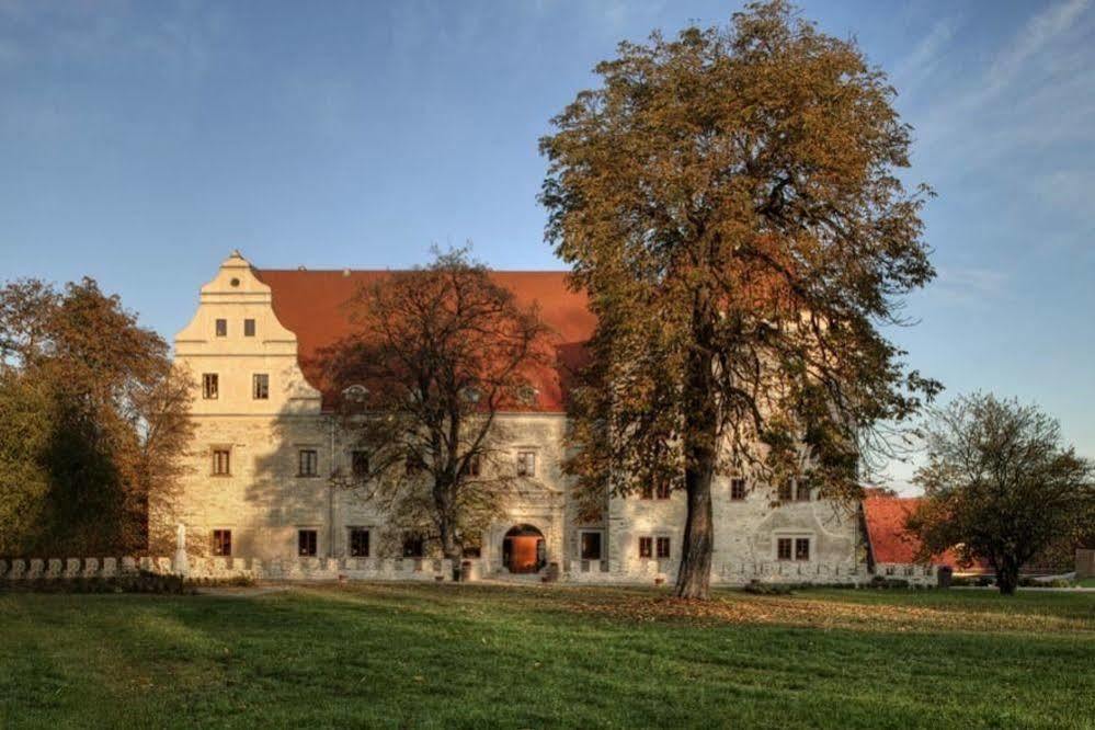 Uroczysko Siedmiu Stawow Hotel Gola Dzierzoniowska Exterior photo